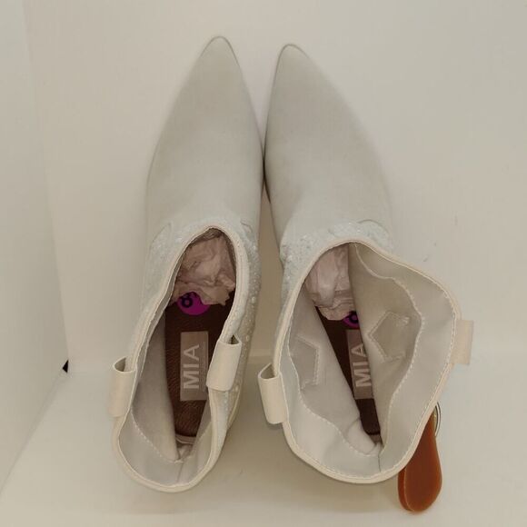 MIA Lau Anne Designer Womens NEW w/Tags Tan Embellished Ankle Boots - sz. 8 1/2 - Picture 4 of 7